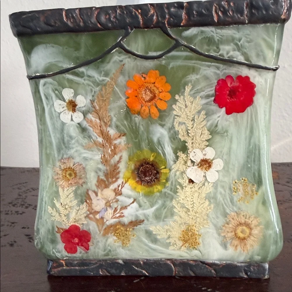 Floral Decorative Tissue Box Cover - Picture 2 of 7